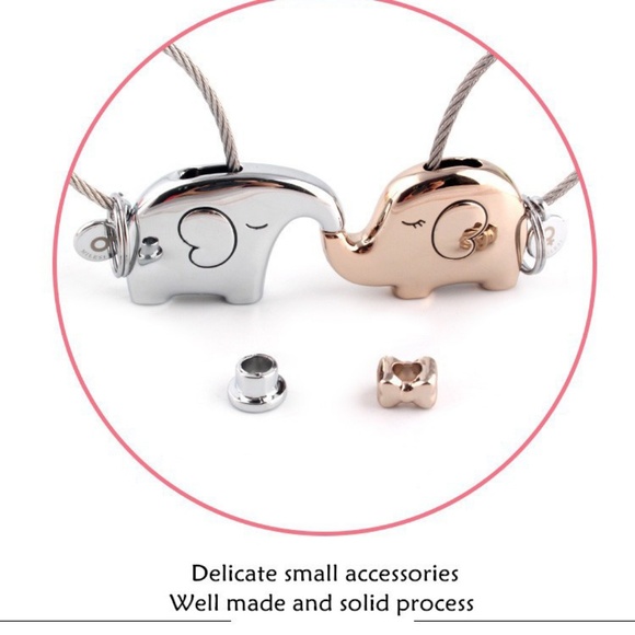 ADORABLE ELEPHANT LOVE KEY CHAIN SET - Picture 5 of 5